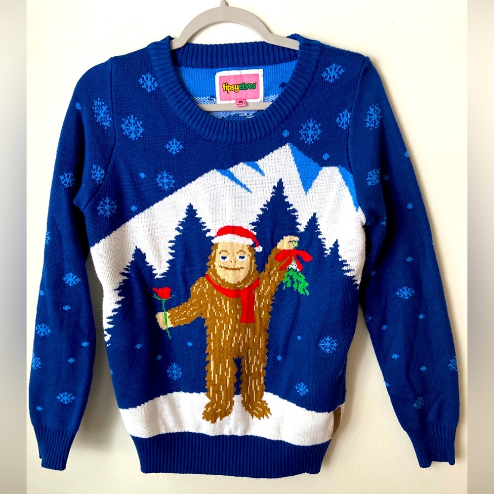 TipsyElves Blue Sasquatch Yeti Bigfoot Ugly Holiday Christmas Sweater sz M